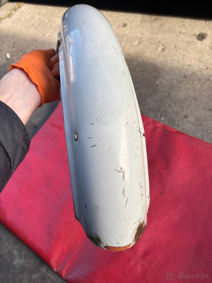 Jawa mustang predný blatník - 2