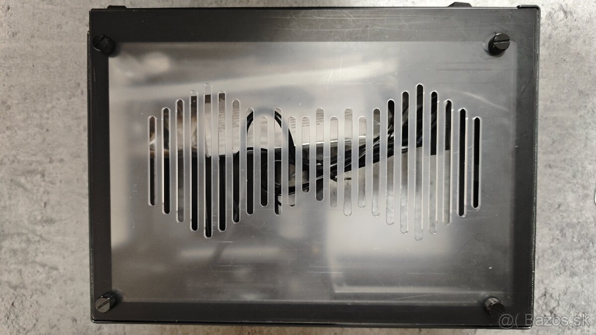 Predám PC skrinky Zalman M2 mini gray. - 2