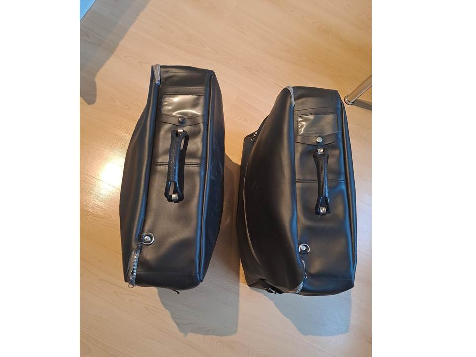 Čierny kožený kufor - 2