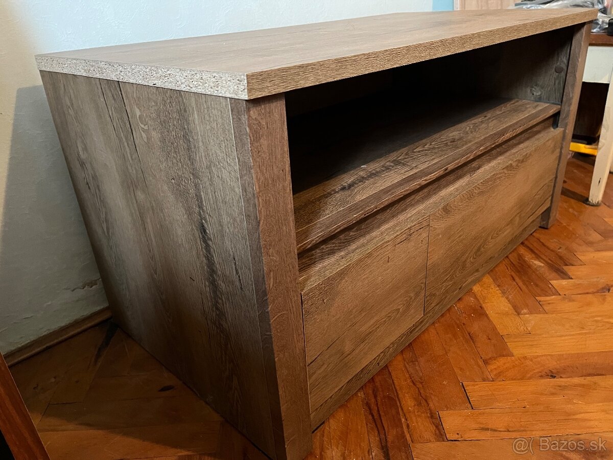 Stolík pod TV - 2
