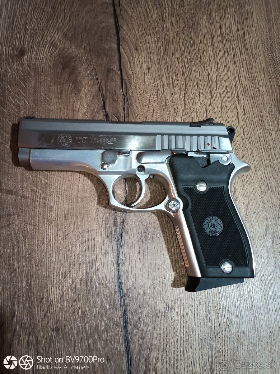 Taurus PT 908 - 2