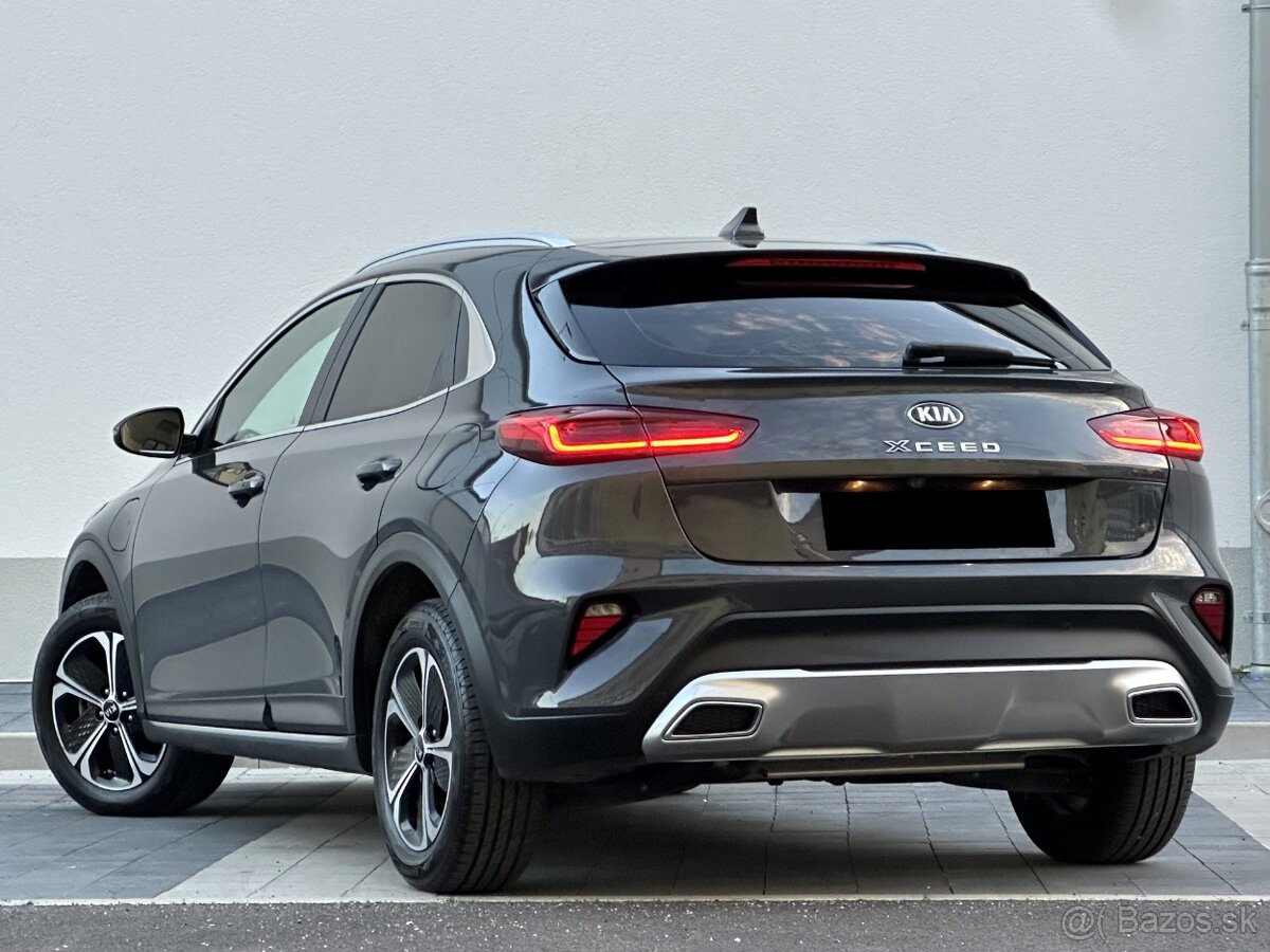 KIA XCeed 1.6 GDi Plug-In Hybrid PLATINUM A/T 140PS 2021 - 2