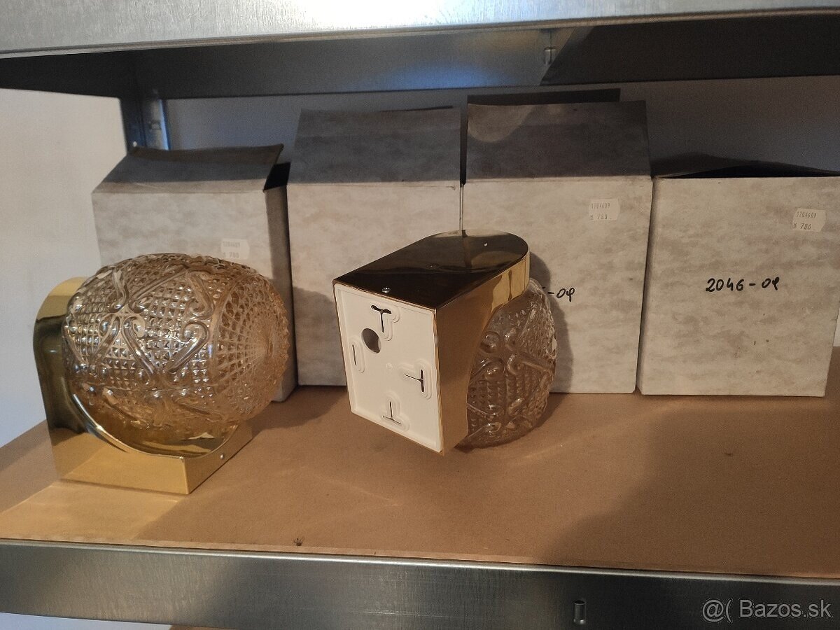 Predam svietidla, lustre, objimky, ziarovky - 2