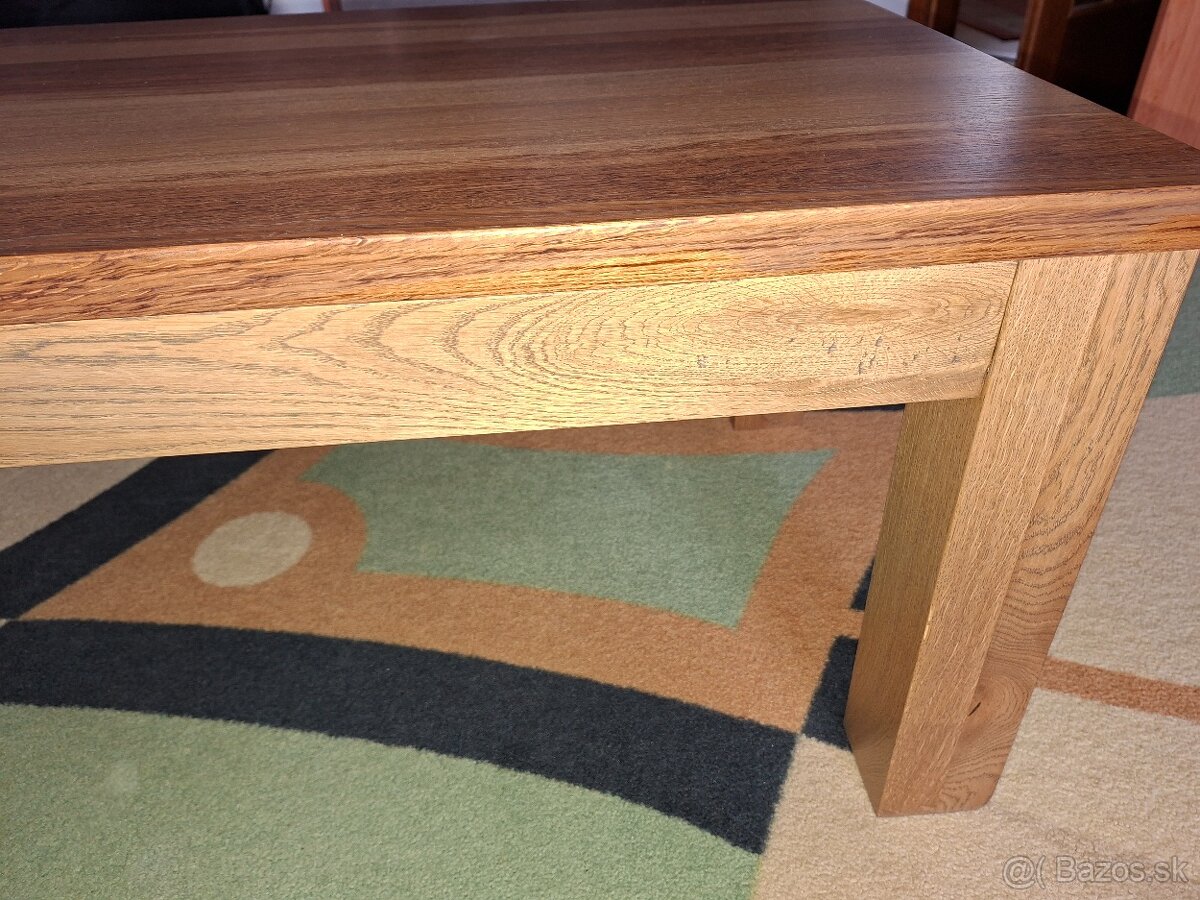Dubový stolík - 2