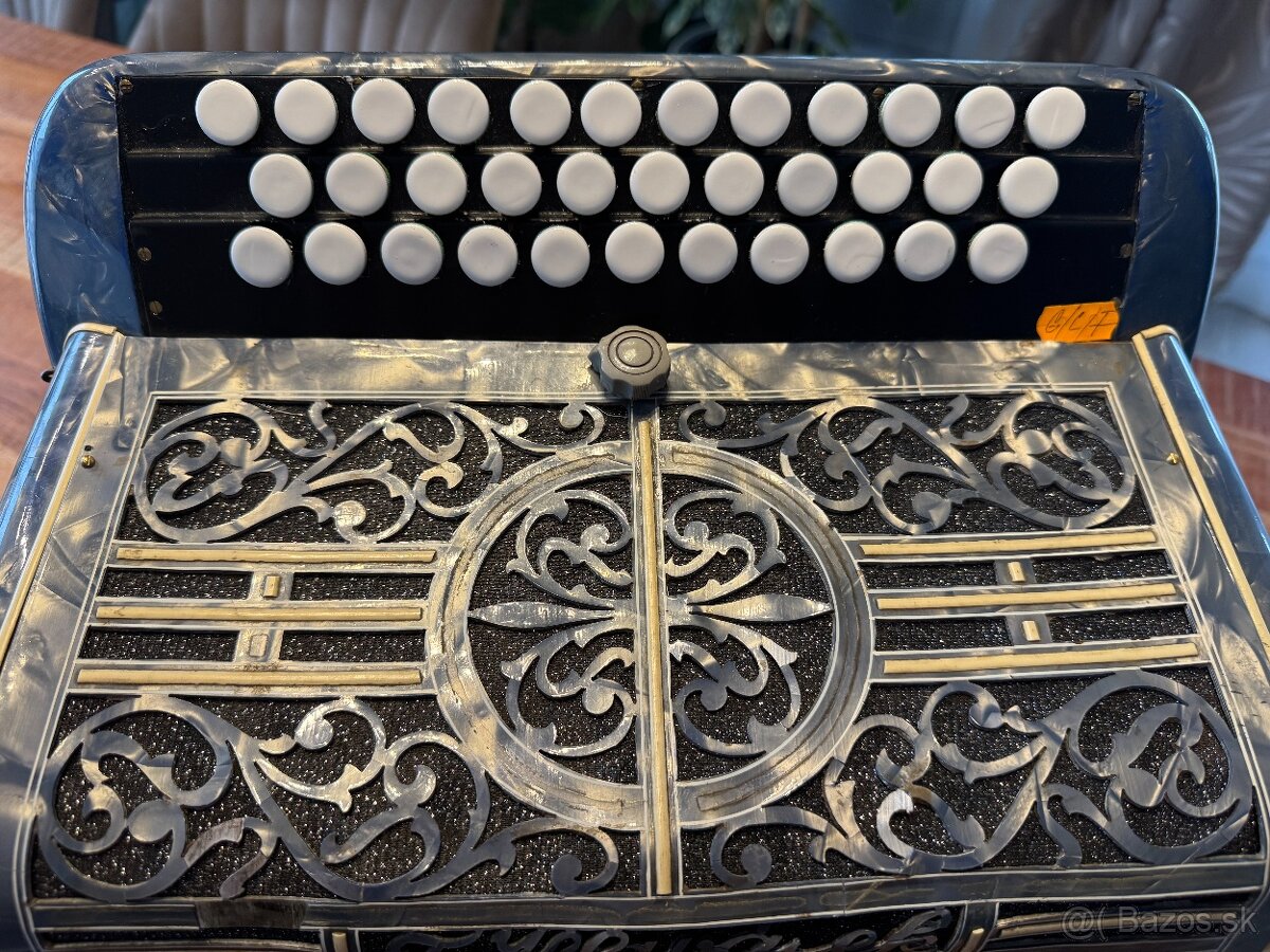 Heligonka F. Hlaváček, trojradová, trojhlasová G C F - 2