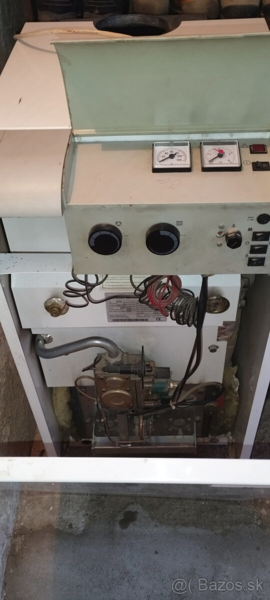 Predám plynový kotol Protherm medveď 30 PLO - 2