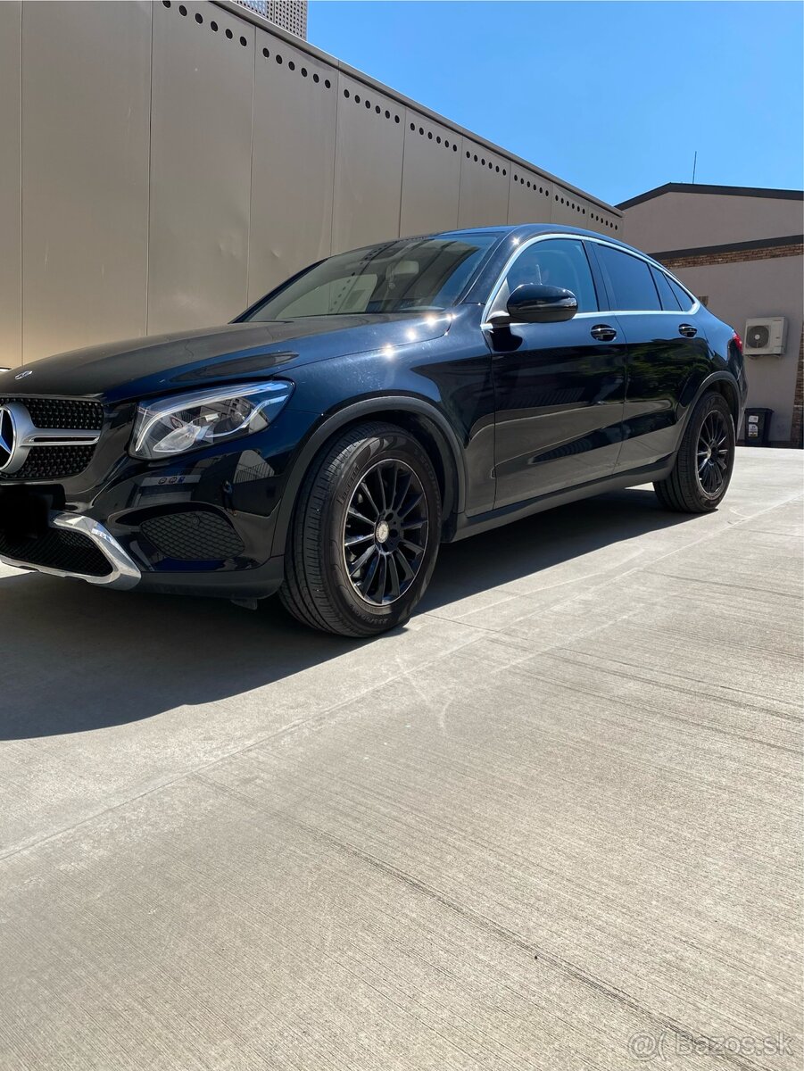 Mercedes-Benz GLC 250 Coupe 4MATIC - 2