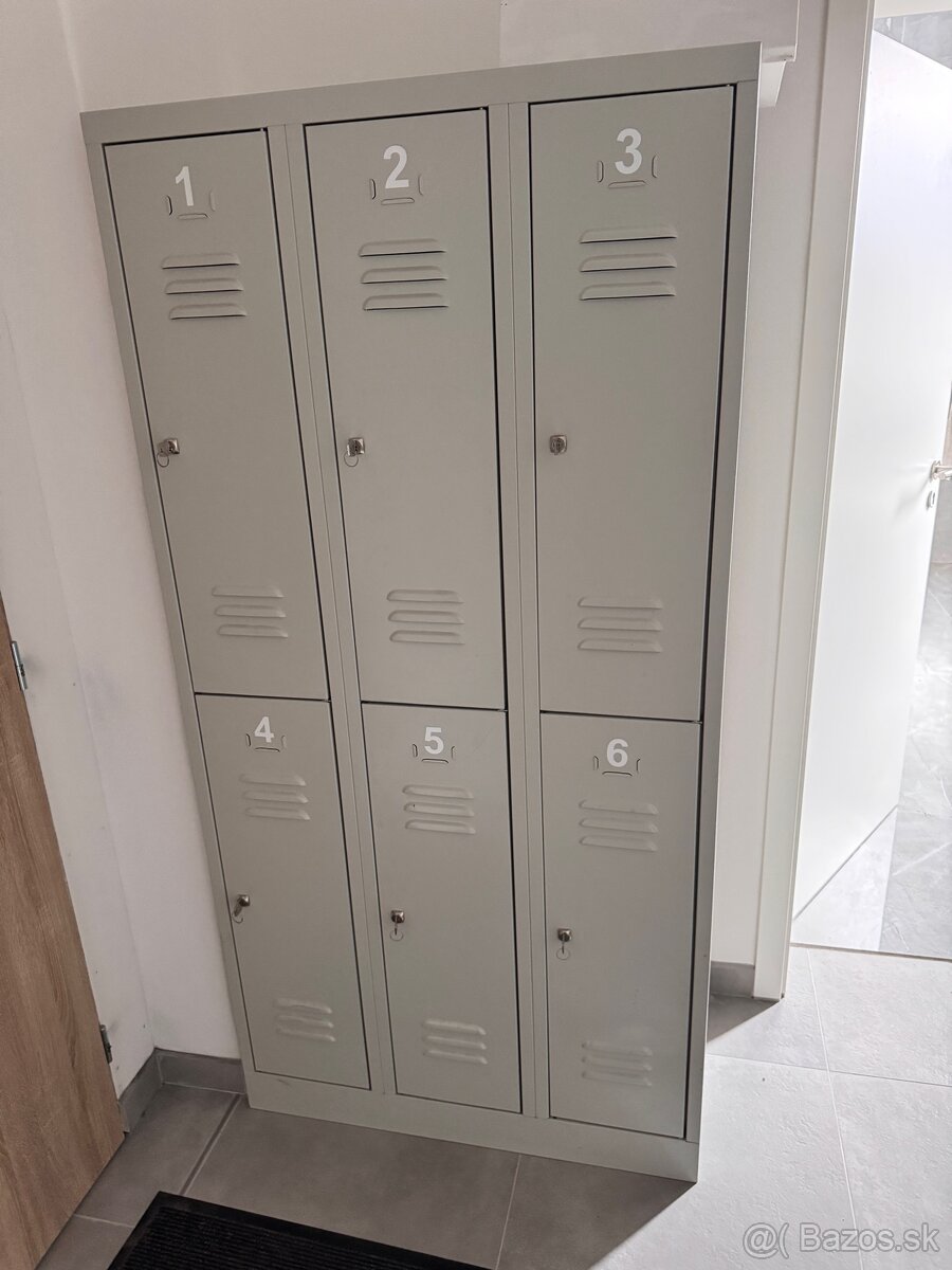 Kovová šatňová skriňa CAMPUS - 2