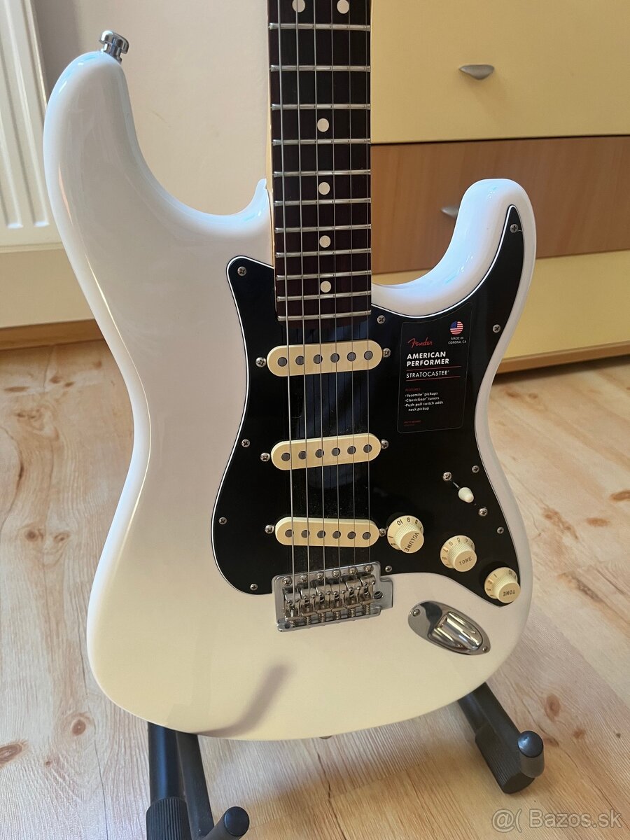 Fender Stratocaster Performer USA - 2