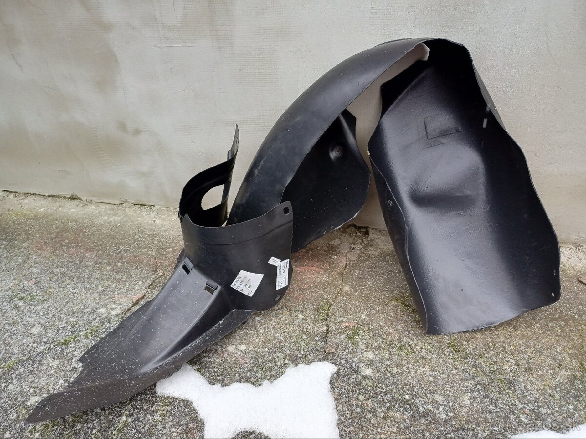 VW Passat B6 Plastové podbehy predných kolies - 2