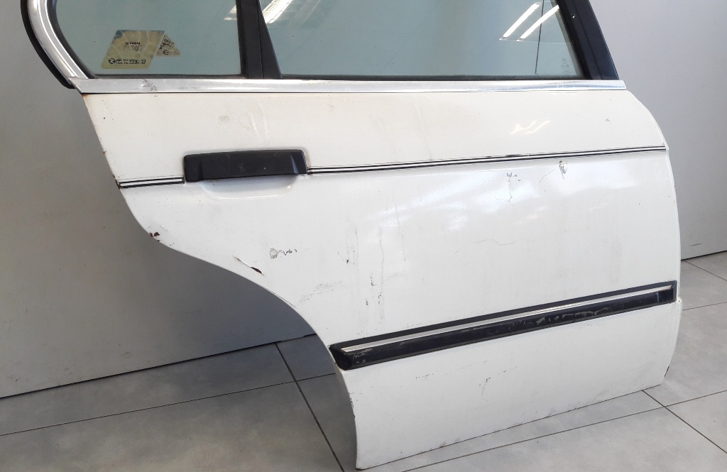 BMW 3 E30 Zadné dvere - 2