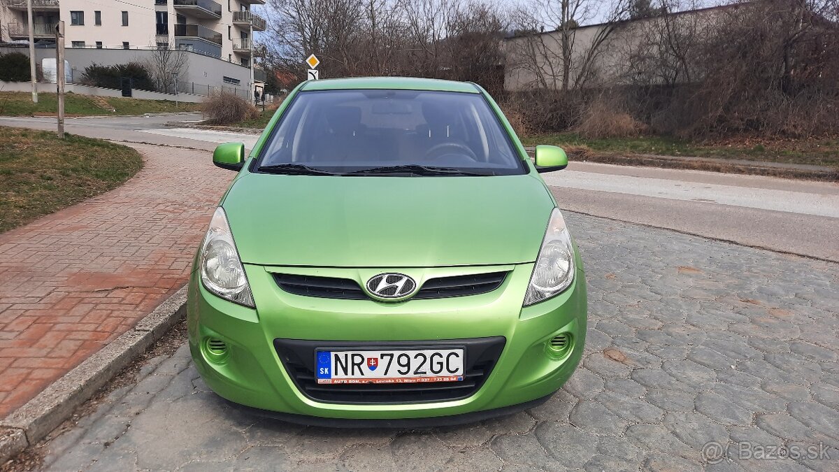 Hyundai i20 benzin 5 dveri klima - 2