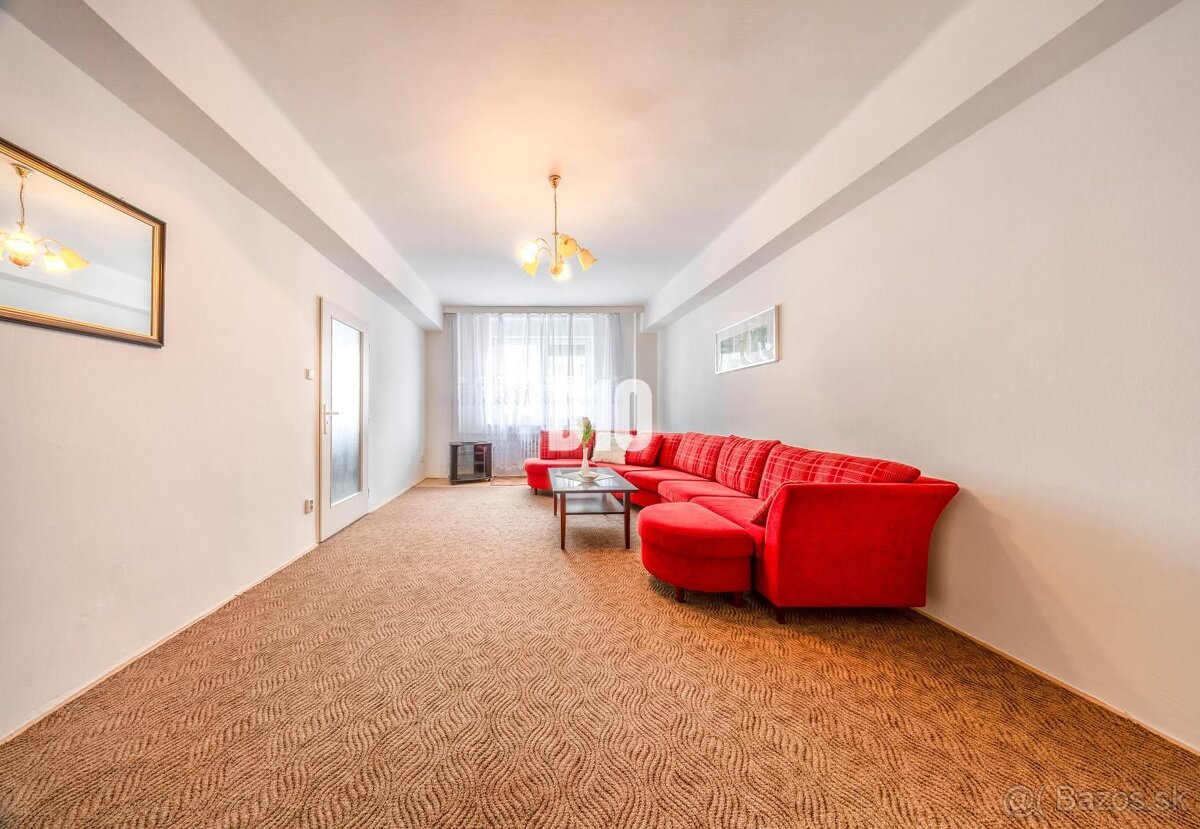 KRÍŽNA: VEĽKORYSÝ 4-IZBOVÝ BYT S RETRO ŠARMOM BLÍZKO CENTRA - 2
