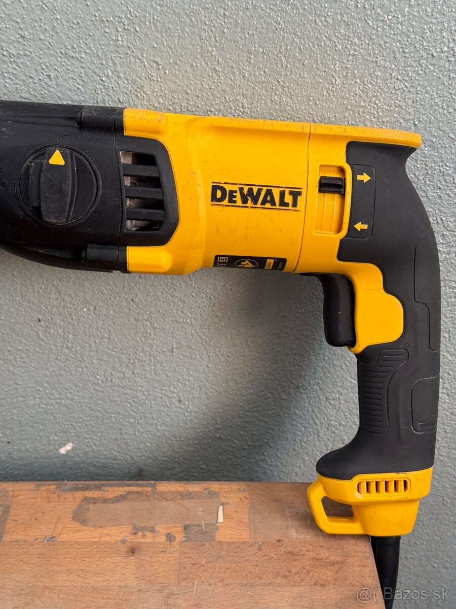 Kombinované kladivo Dewalt - 2