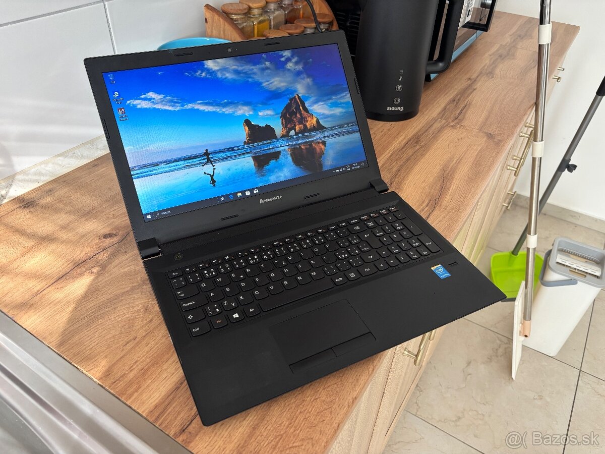 15.6"/Notebook/8GB RAM/4 Jadrá CPU/1TB SSHD/Intel HD 2GB - 2