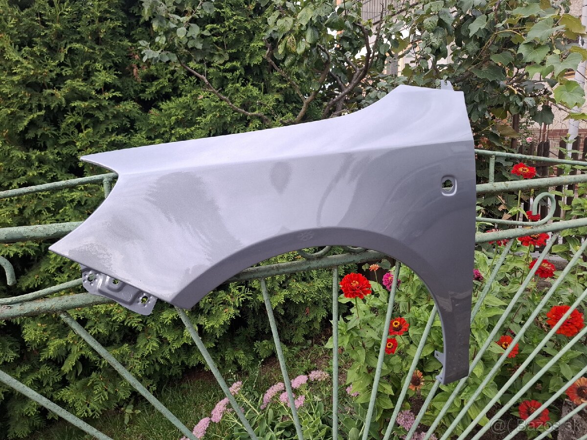 Skoda fabia 2 predné blatníky. - 2