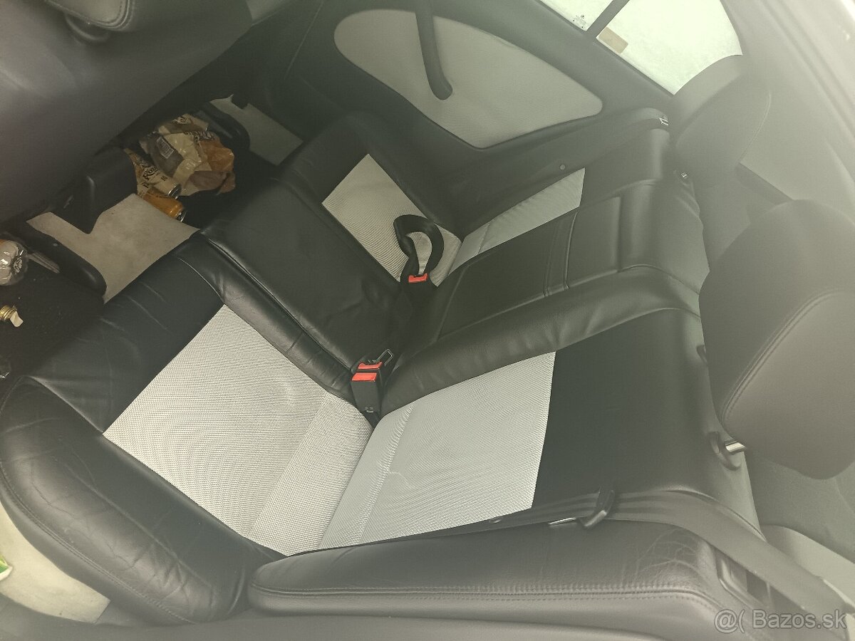 ŠKODA OCTAVIA 1 RS - 2