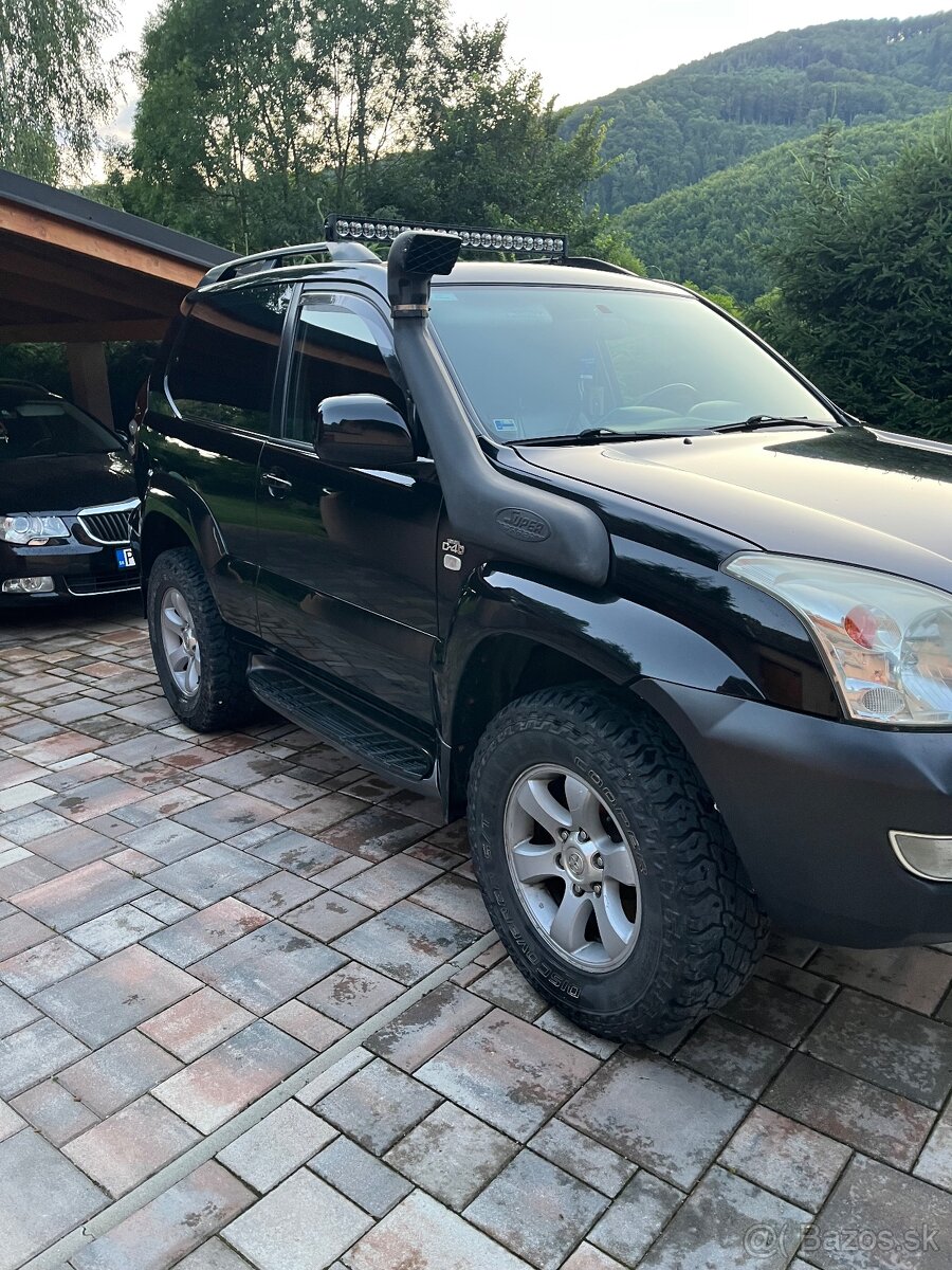 TOYOTA LAND CRUISER 120 3.0 DIESEL 3.DVEROVA TOP