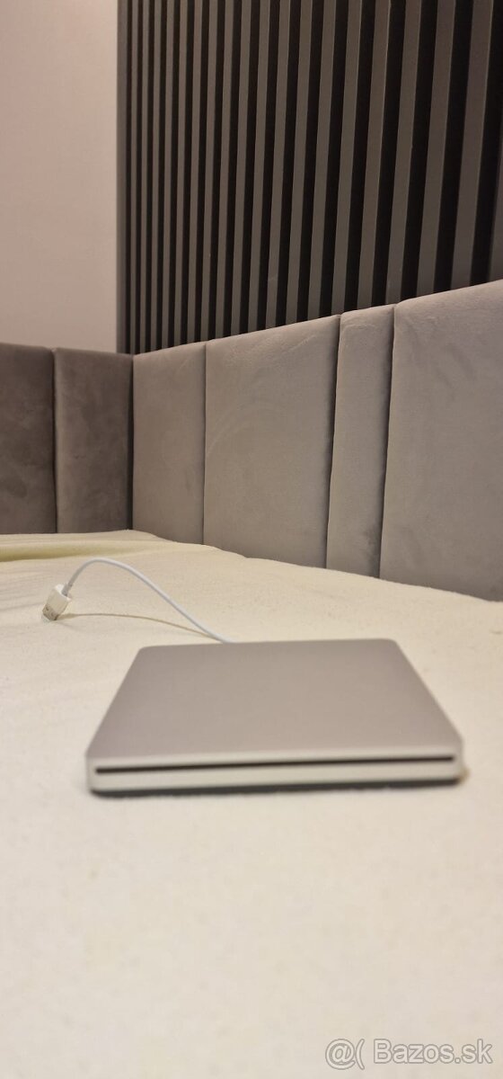 Predam ORIGINAL APPLE SuperDrive na MacAir - 2