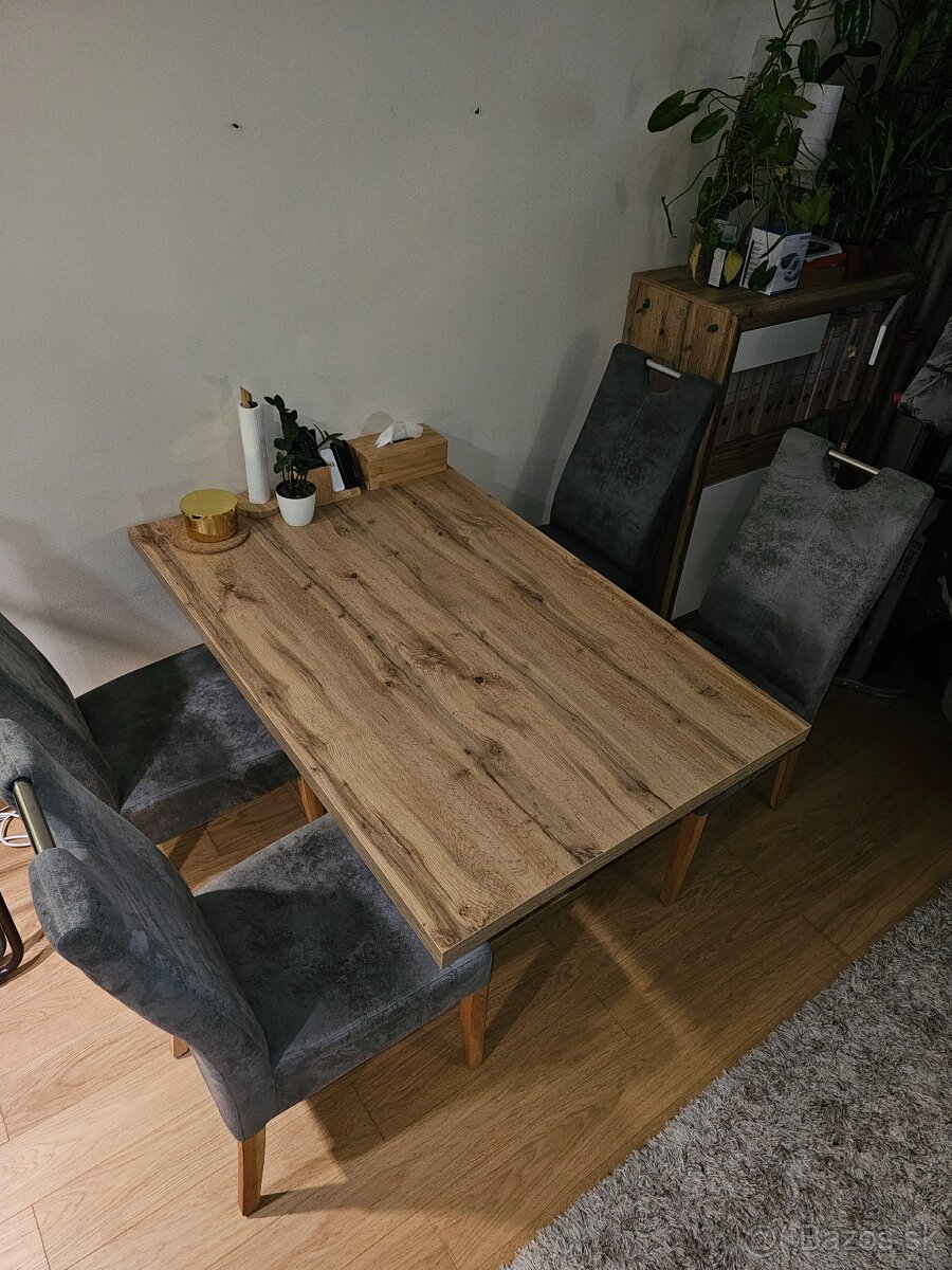 Predám veľký jedálenský stôl so stoličkami + menší stolík - 2