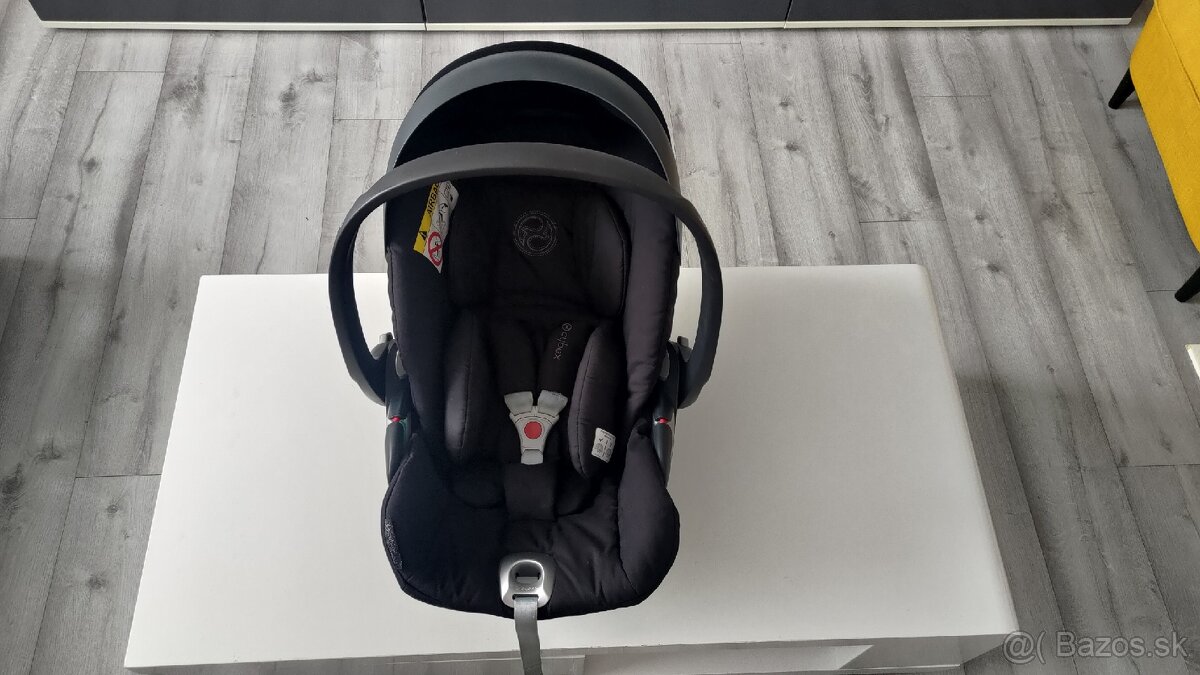 Autosedacka Cybex Cloud Z2 i-Size + izofix základňa - 2