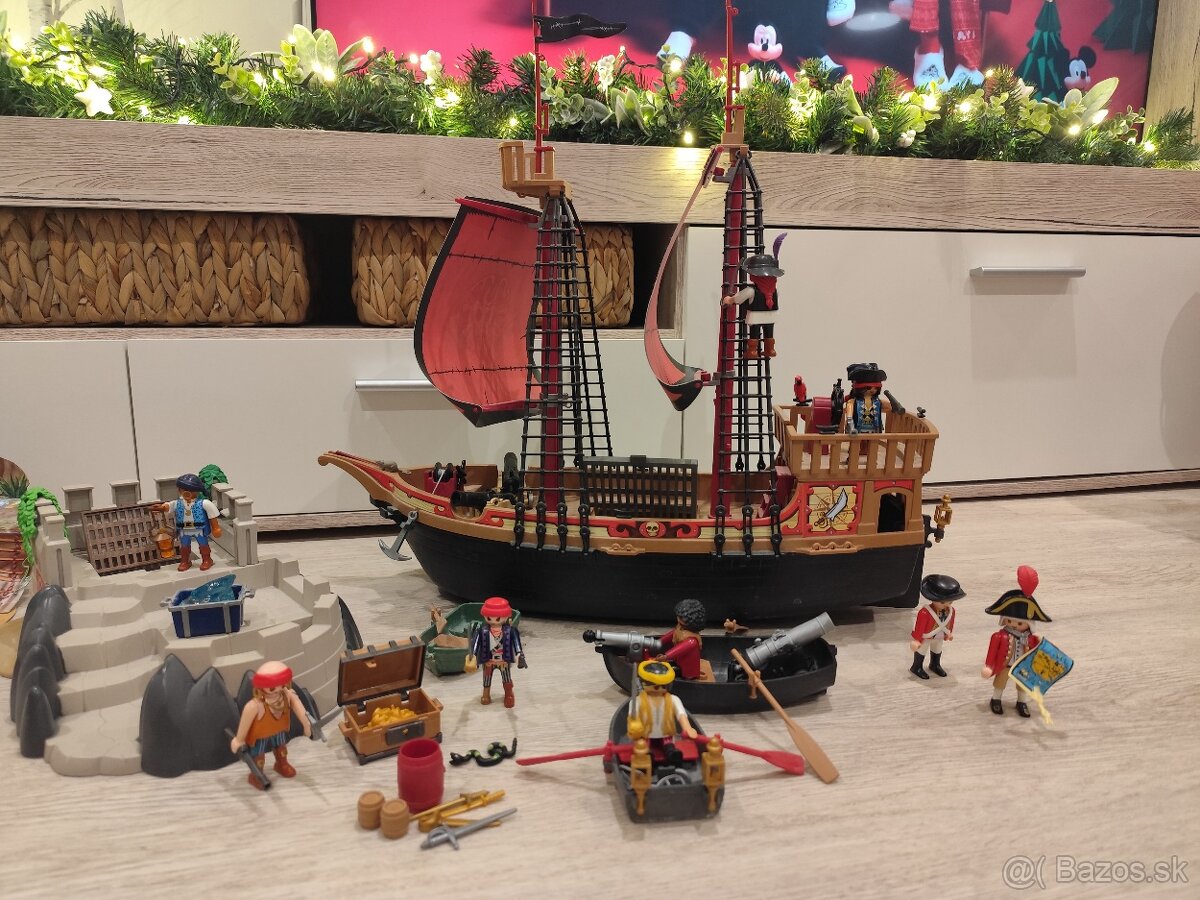 Obrovská Pirátska loď a ďalšie časti PLAYMOBIL - 2