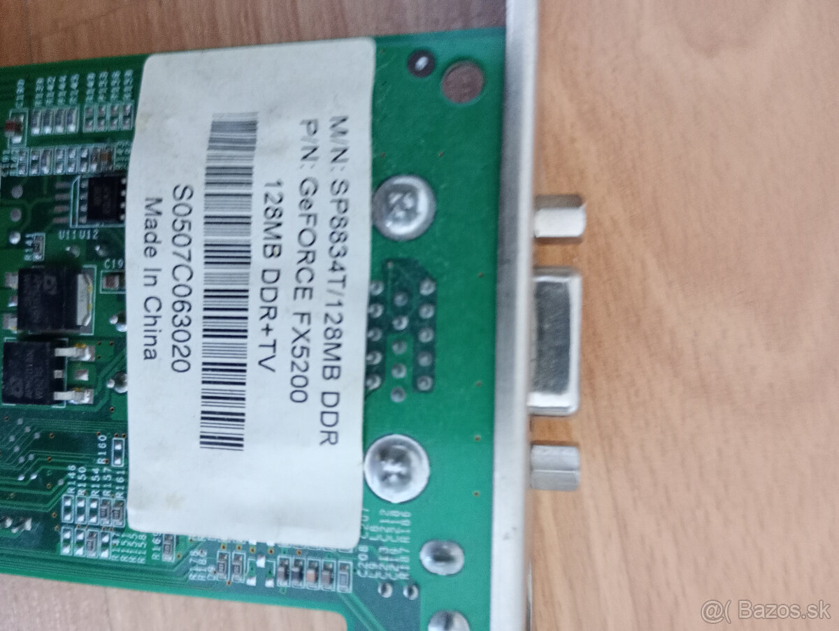 Predám garf. kartu AGP V9520-x/td/128m/ar + GeFORCE FX5200 - 2