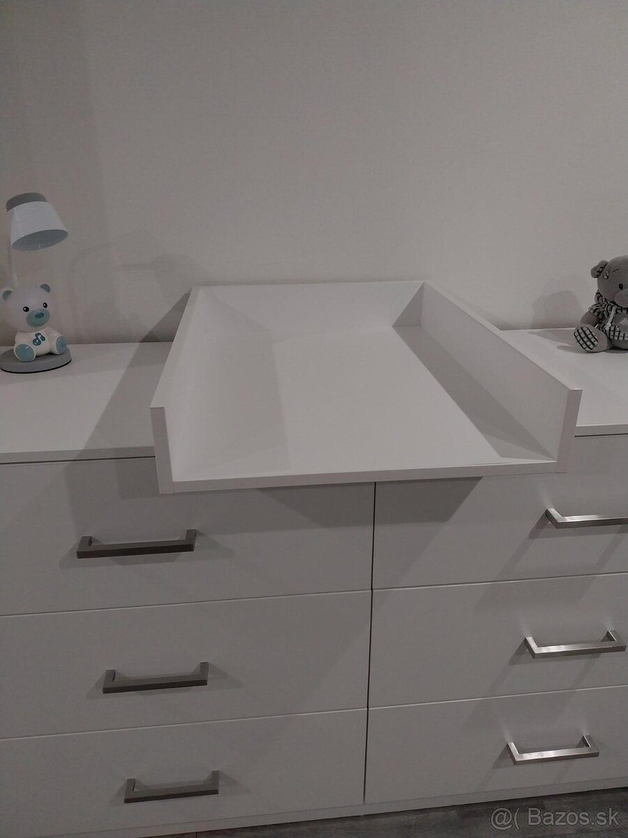 Prebaľovací pultík - 2