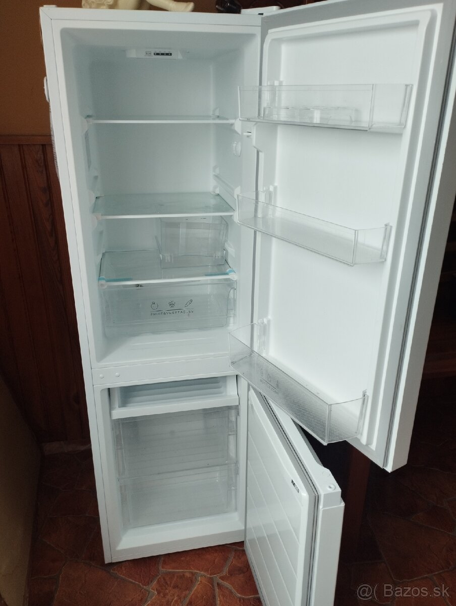 Chladnička s mrazničkou Philco - 2