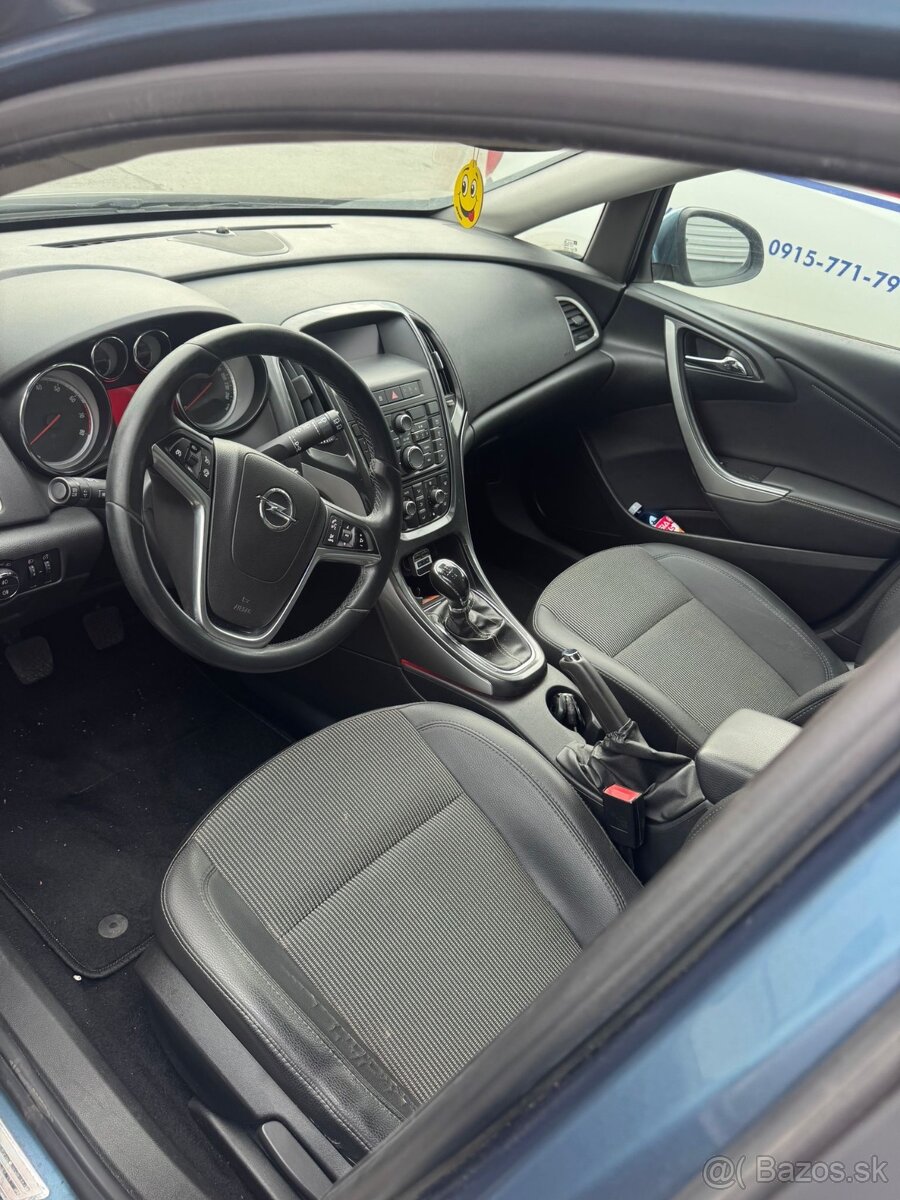 Opel astra 1.4 benzin 2012 - 2