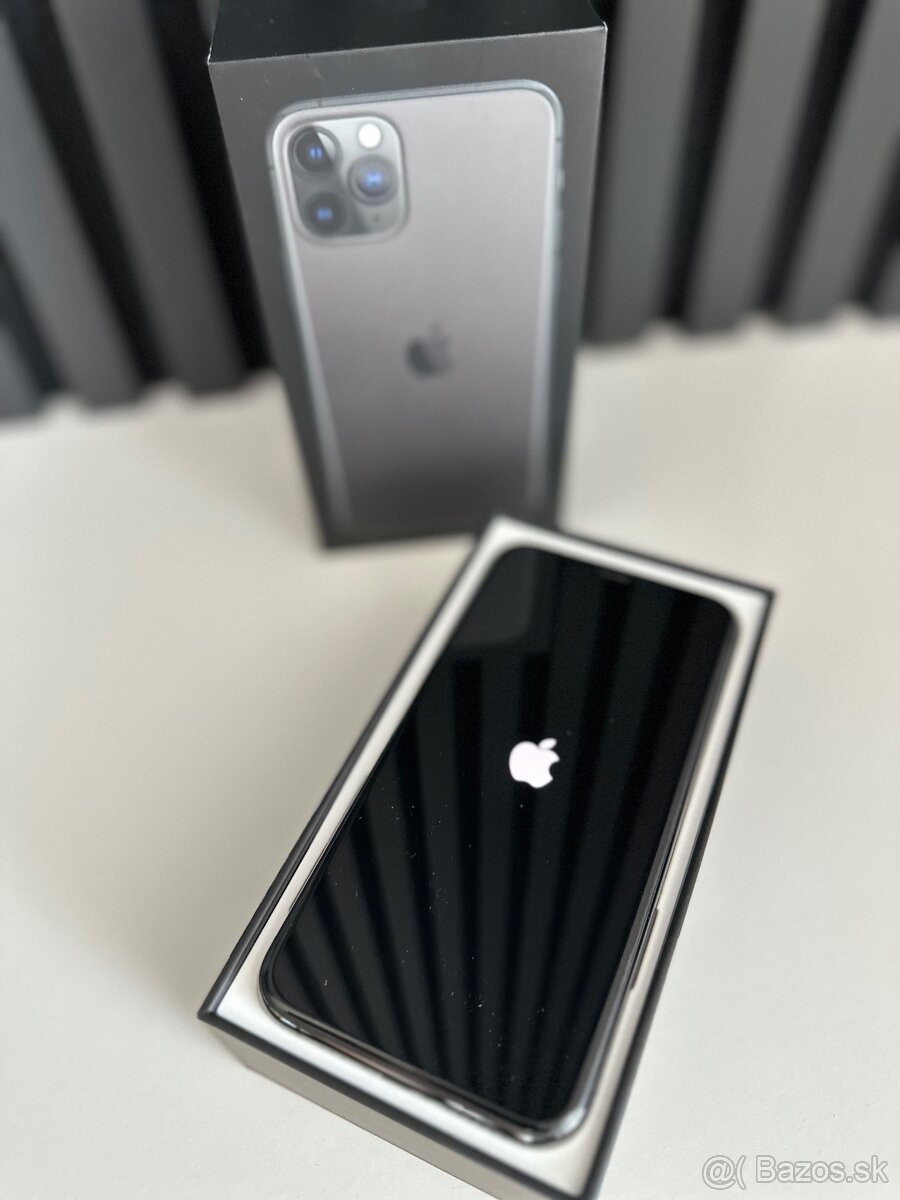 Apple iPhone 11 Pro - 2