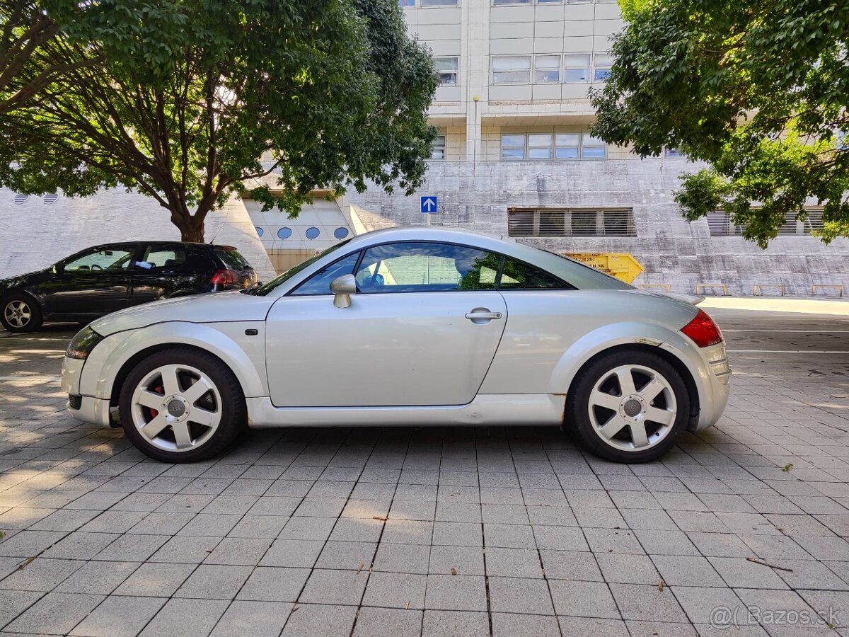 Audi TT 1.8 Quattro 8N - 2