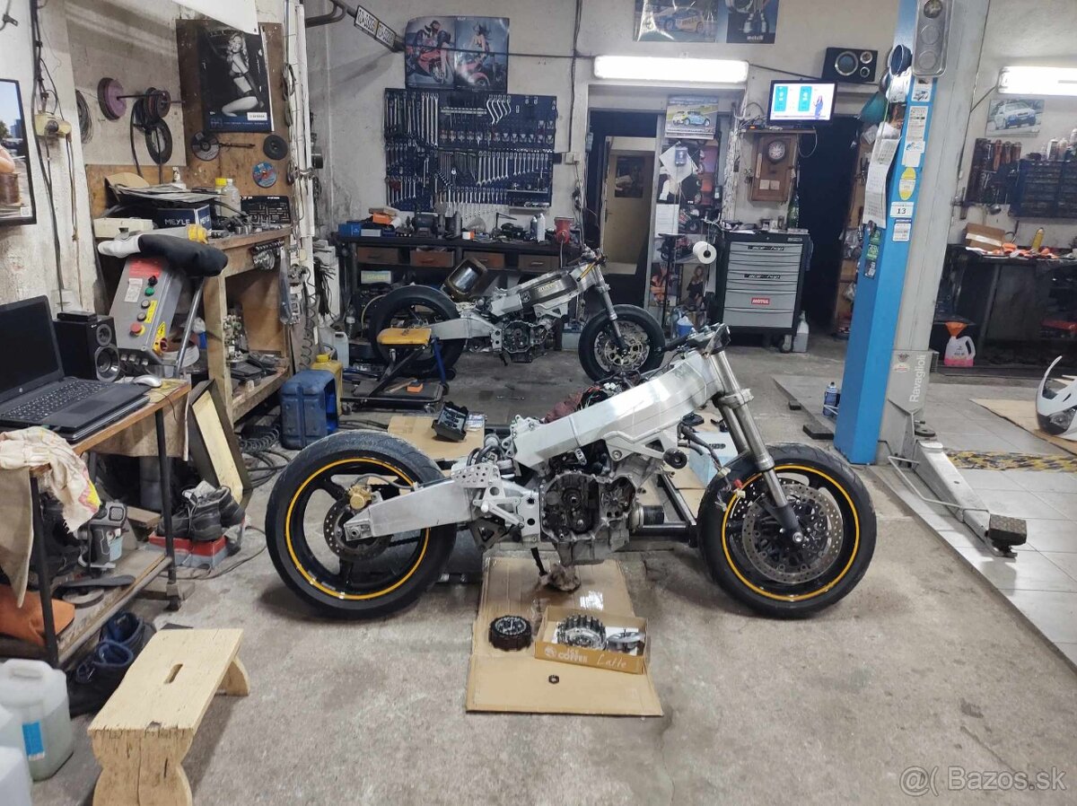 CBR 929 RR - 2