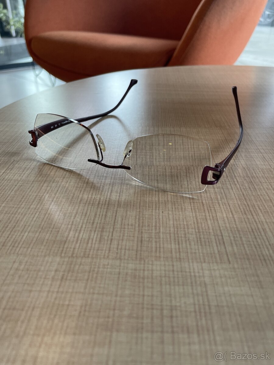 Multifokalne okuliare v jemnom fialovom rame - 2