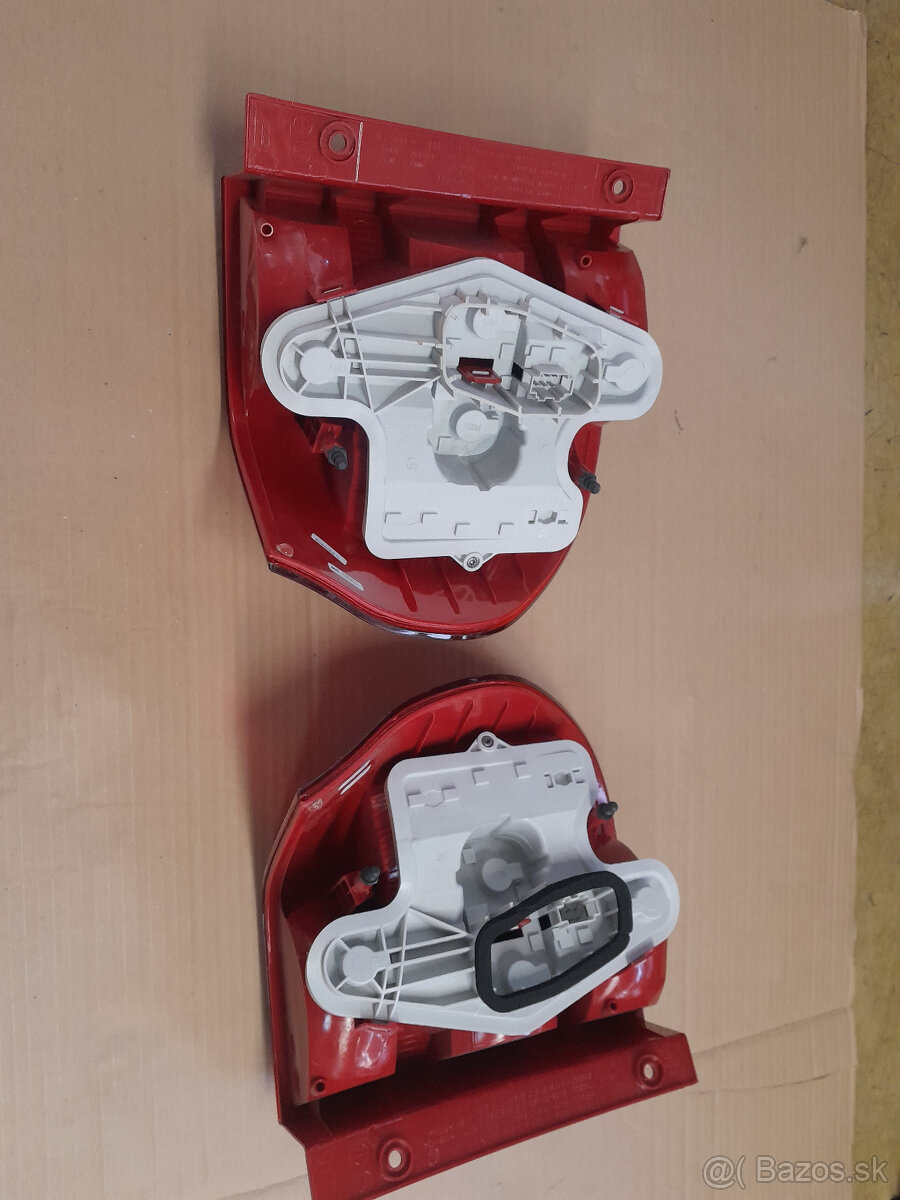 ZADBE SVETLA SKODA YETI - 2