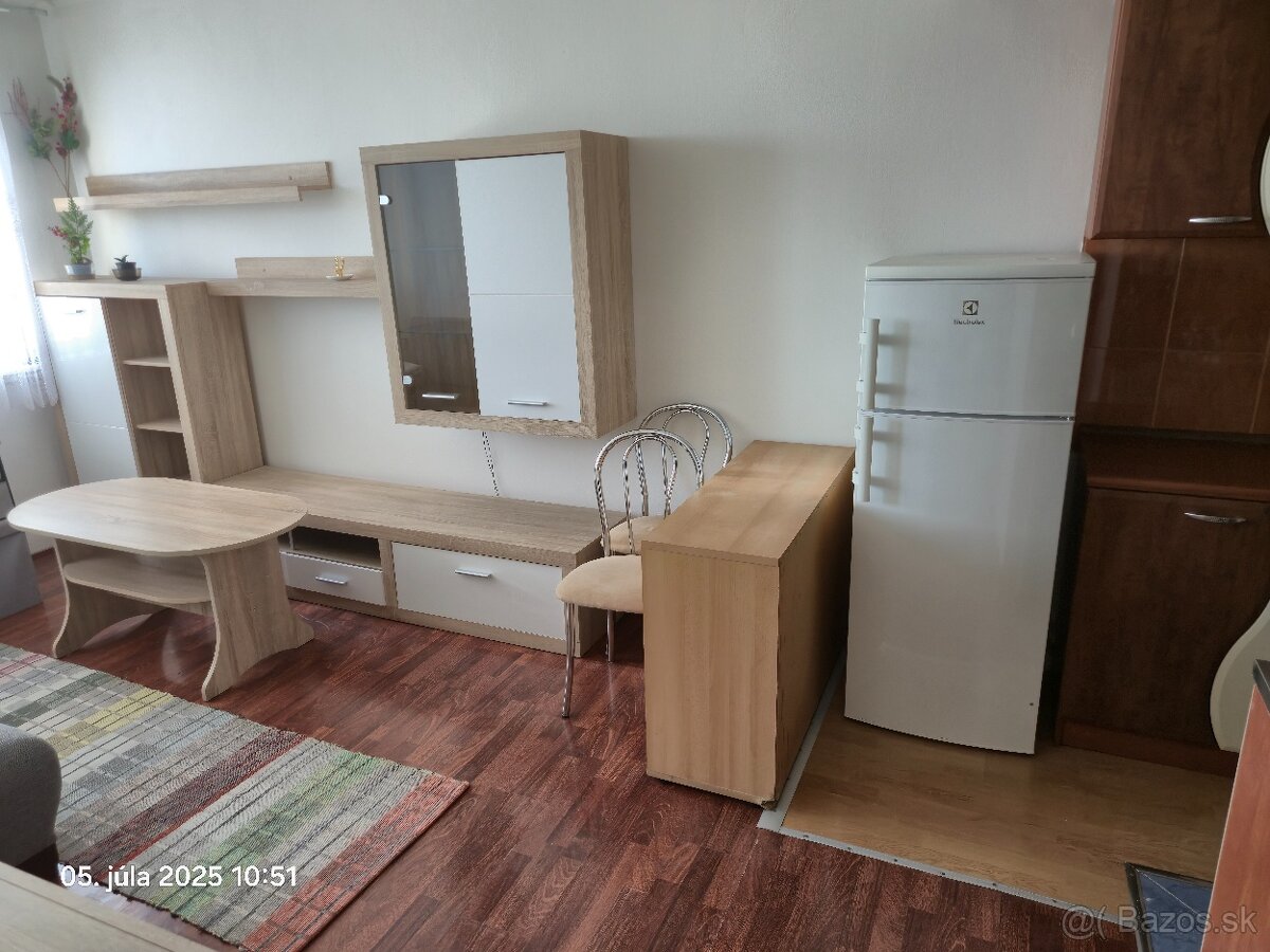 jeden a pol izbový byt v Košiciach - Jazero, Uralská ulica - 2