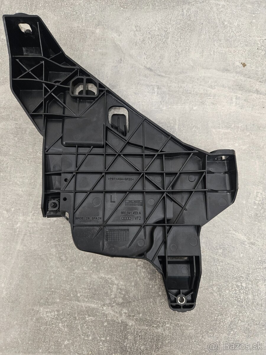 Držiak svetla Audi Q5 - 2