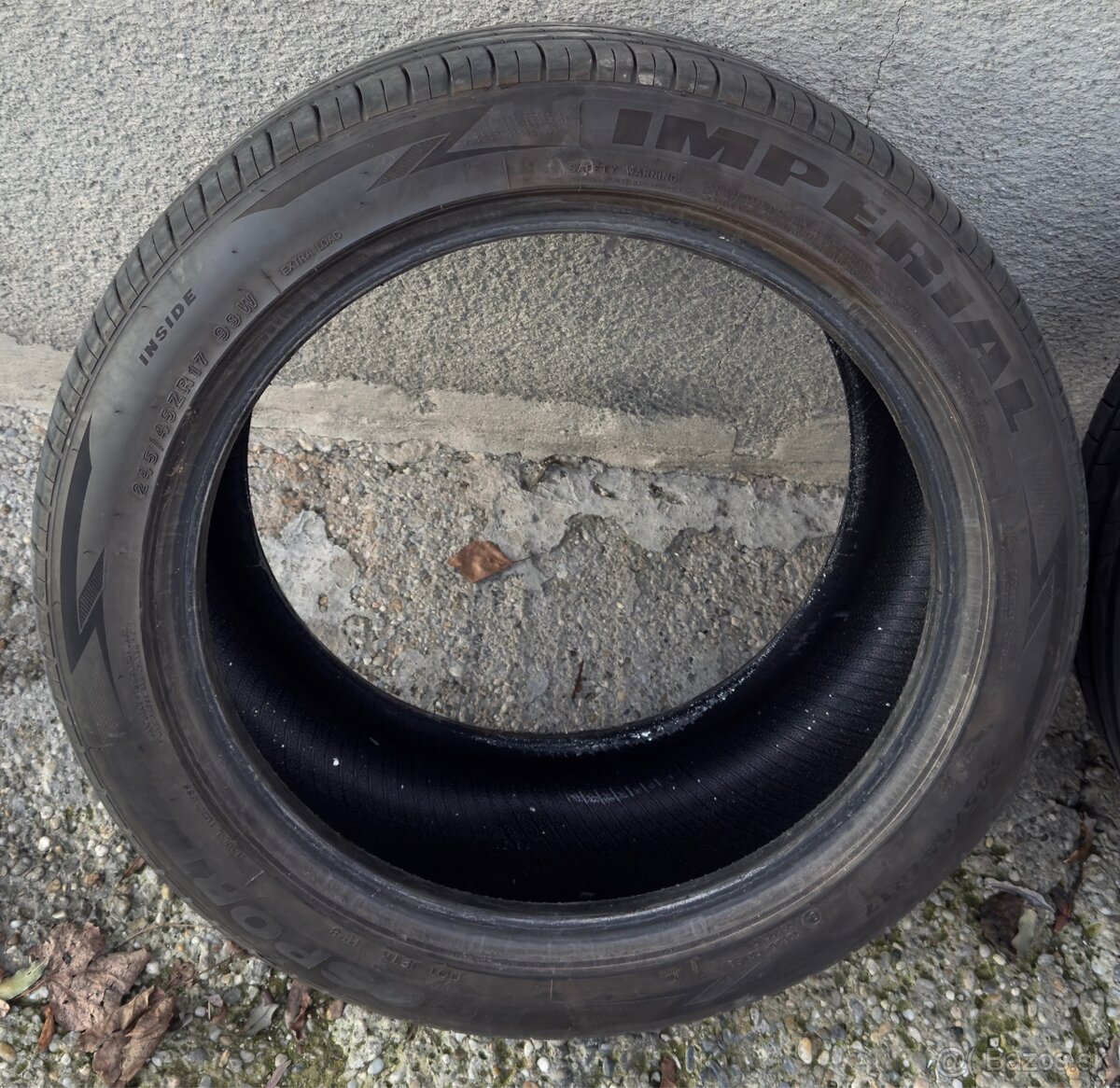 245/45 R17 - 2