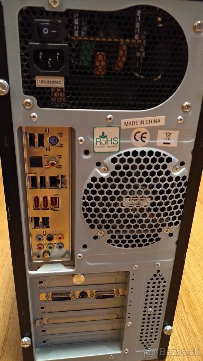 Predám PC + monitor - 2