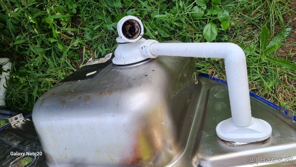 Predám kuchynský nerezový drez - 2