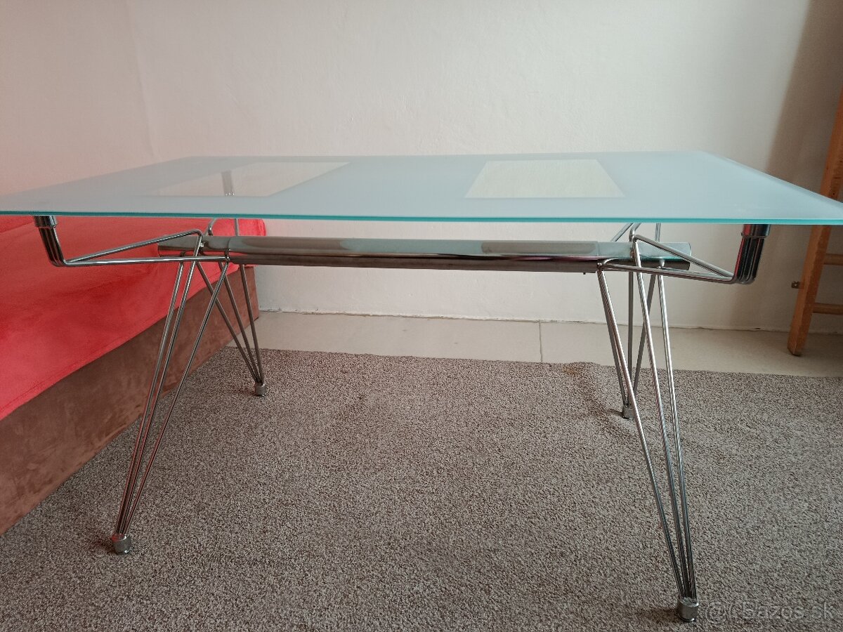 Jedálenský stôl - 2