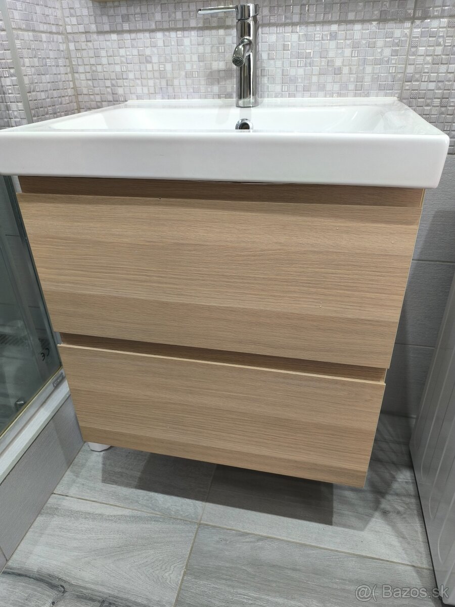 Skrinka do kúpeľne - 2