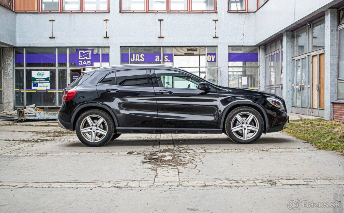 Mercedes-Benz GLA 220 d 4MATIC A/T - 2