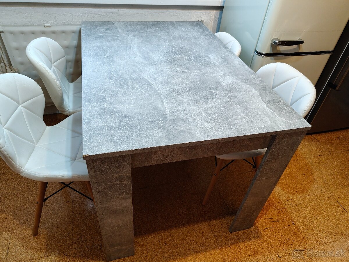 Jedálenský stôl - 2