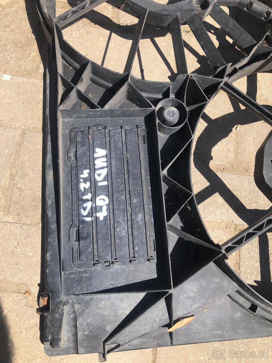 AUDI Q7 4.2 TDI - Kryt chladiaceho ventilatora - 2