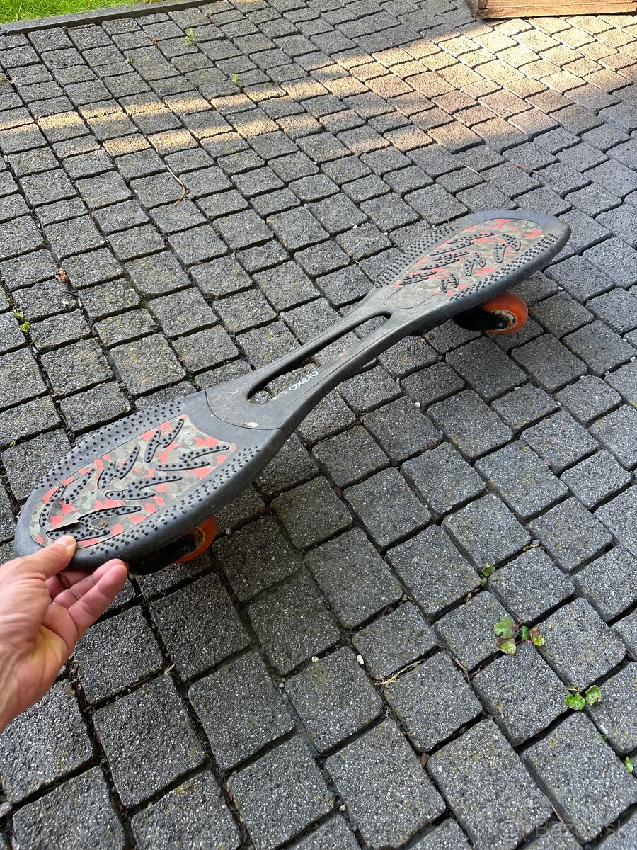 Predam waveboard znacky Oxelo - 2