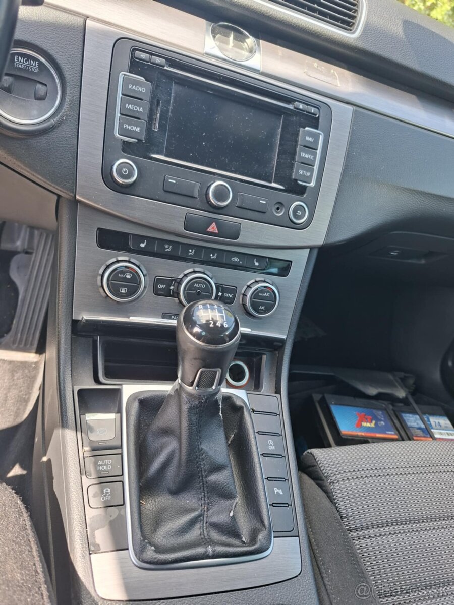 Rozpredám VW Passat B7 Variant 2.0Tdi 103kw CFFB - 2