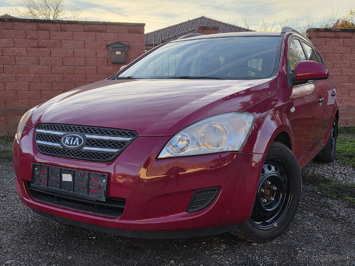 Kia Ceed SW 1.6 16V • Benzín • 85kw • Mod. 2010 - 2