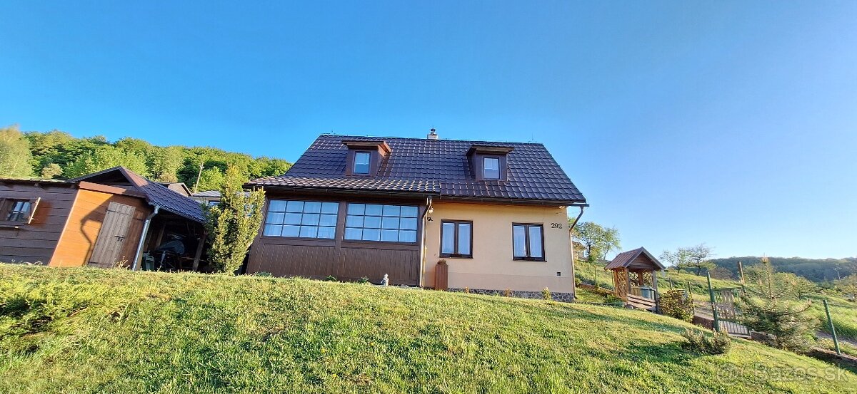 Dom s altánkom, murovaným krbom, pivnicou do svahu, - 2
