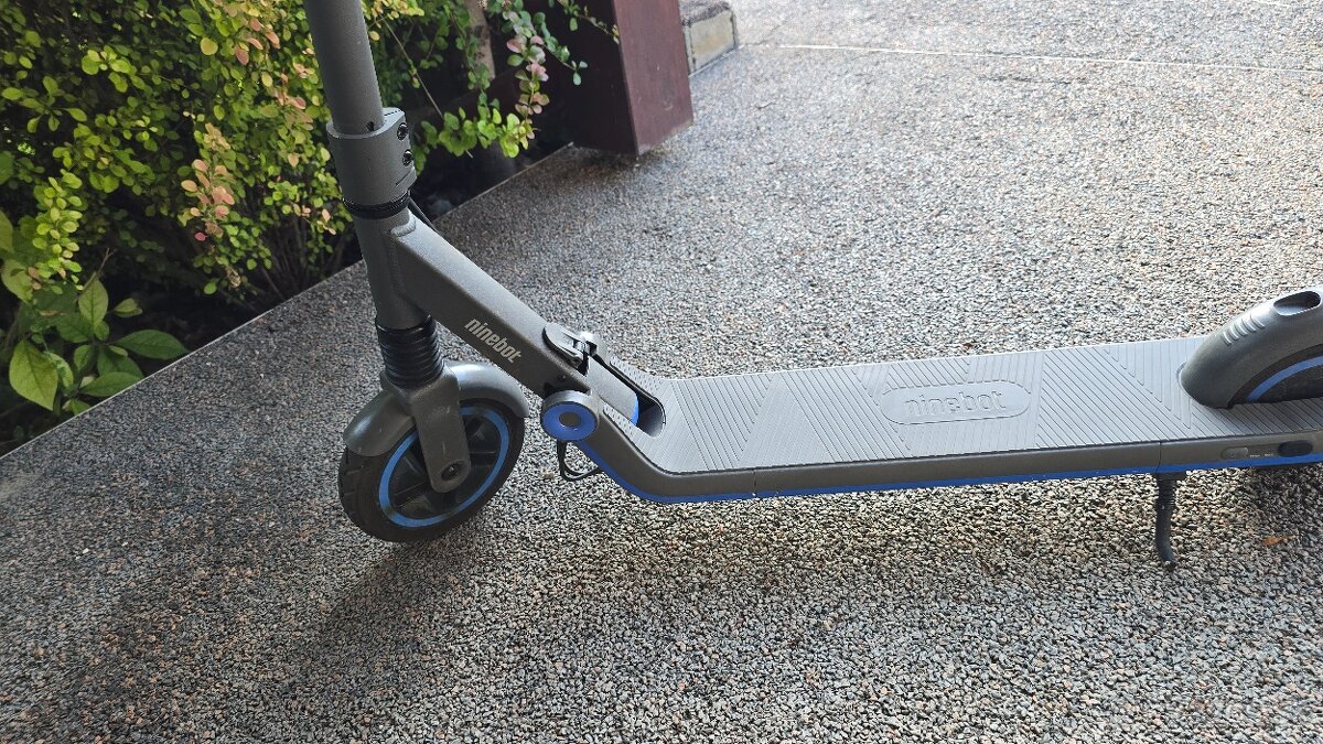 Ninebot by Segway eKickScooter ZING E10, - 2